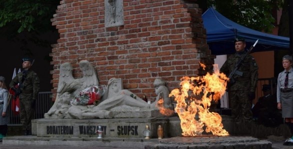 Pomnik Powstańców Warszawskich w Słupsku